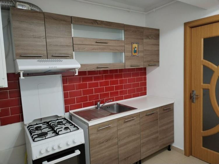 Garsonieră decomandată în Central