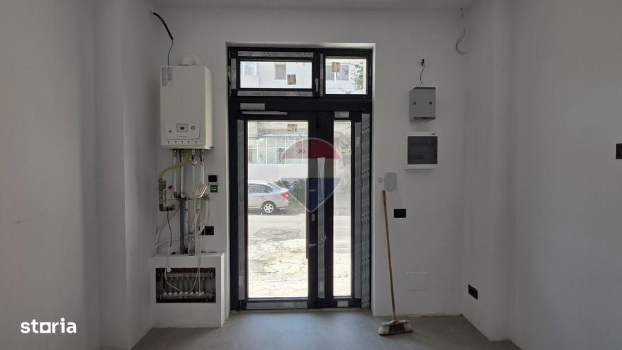 Spațiu comercial, de 34 mp, în Republicii