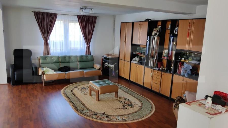 Casă individuală cu 4 camere cu Canalizare în Exterior Vest