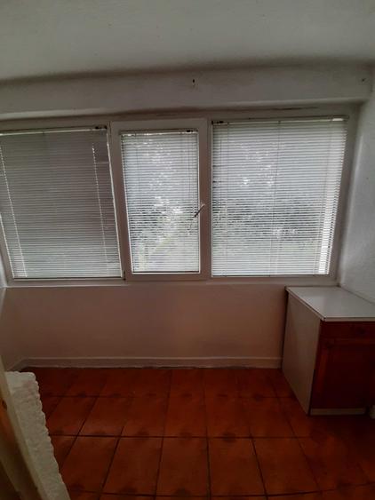 Apartament cu 2 camere semidecomandat, mobilat în P-ța Victoriei