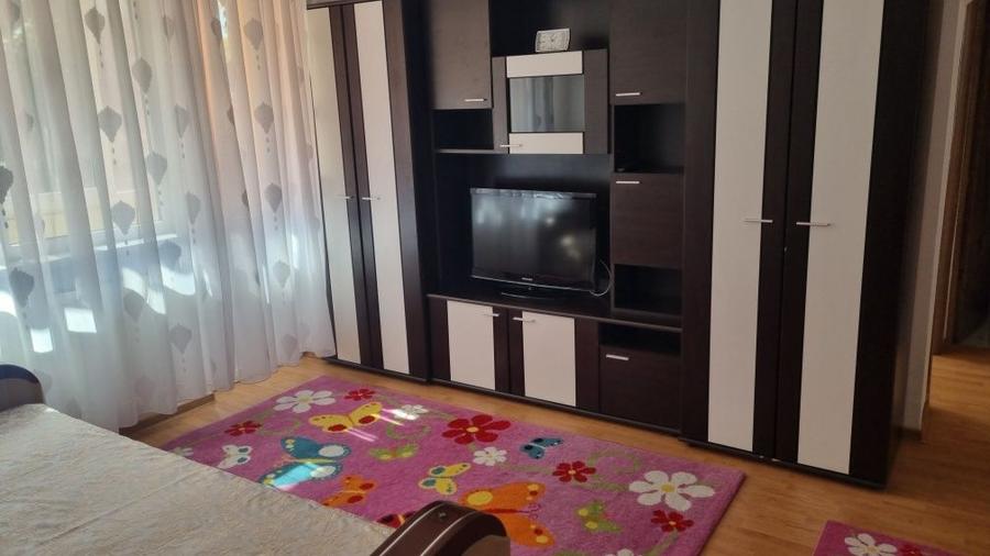 P.F Inchiriez Ap 2 cam Zona Garii Etaj 1 Mobilat si Utilat cu Parcare !!! - 5