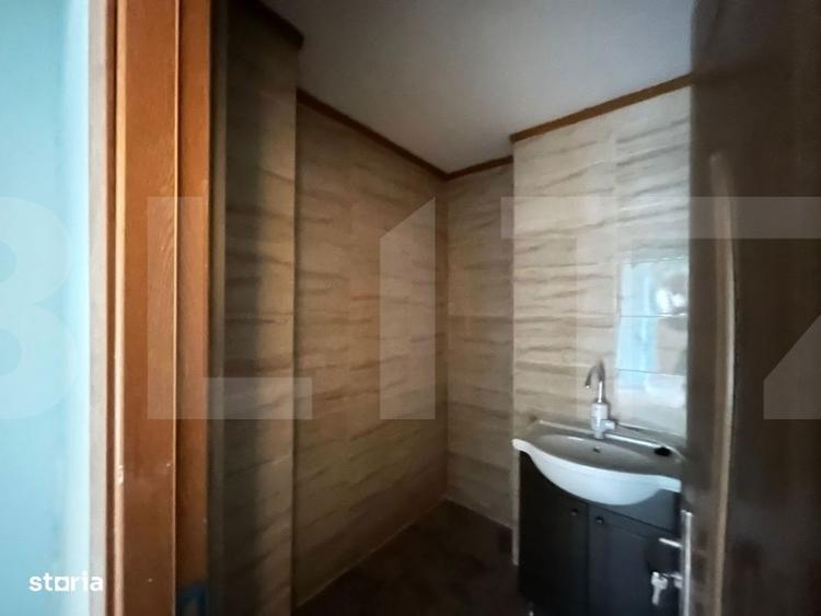 Apartament cu 4 camere decomandat în Central