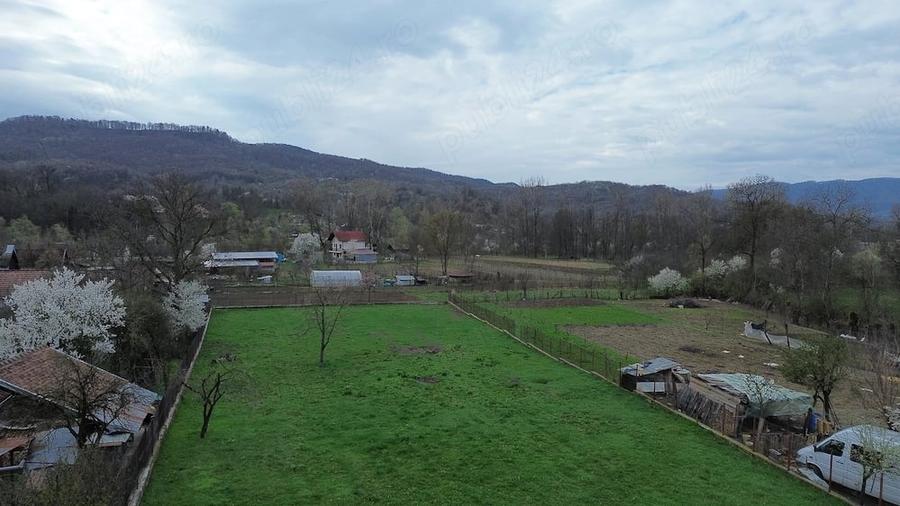 Teren de 2823 mp, în Sălătrucel