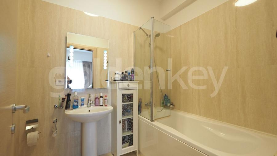 Apartament cu 4 camere decomandat, mobilat în Herăstrău