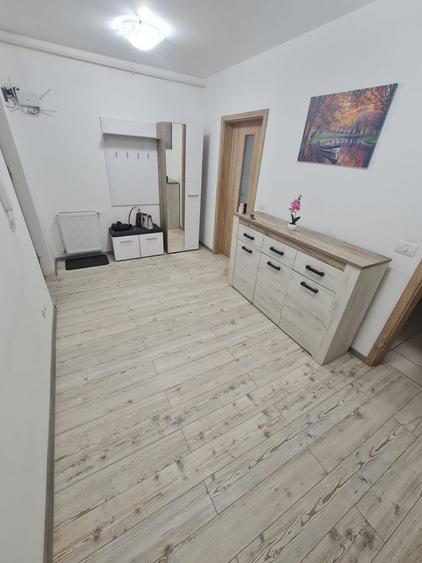 Apartament cu 2 camere decomandat în Giroc