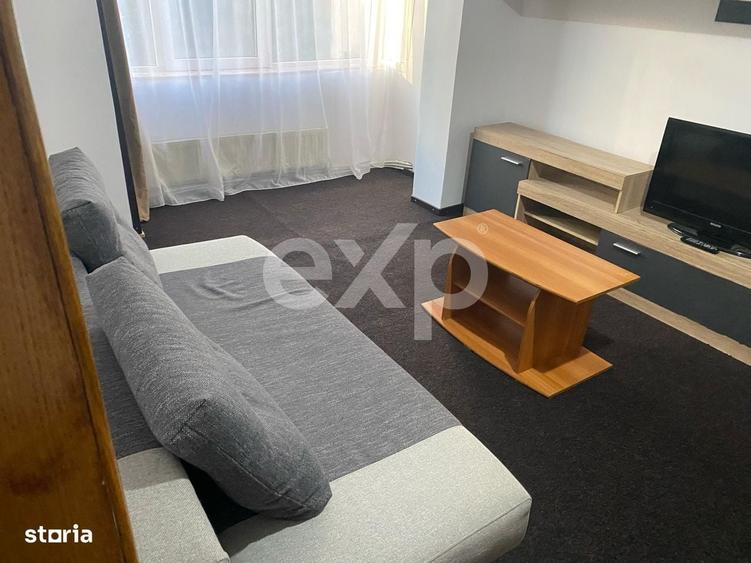 Apartament cu 2 camere semidecomandat în Calea București