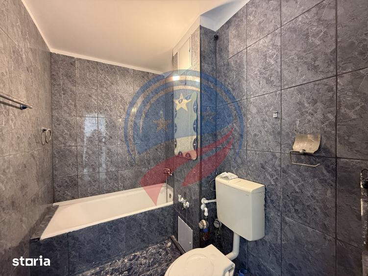 Apartament cu 2 camere decomandat în Rovine