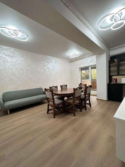 Apartament cu 4 camere decomandat, mobilat în Pipera