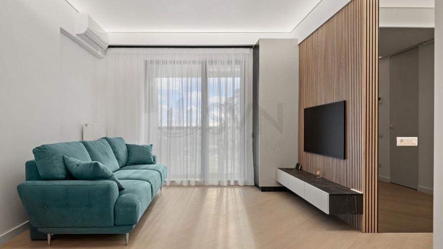 Apartament cu 3 camere decomandat, mobilat în Central