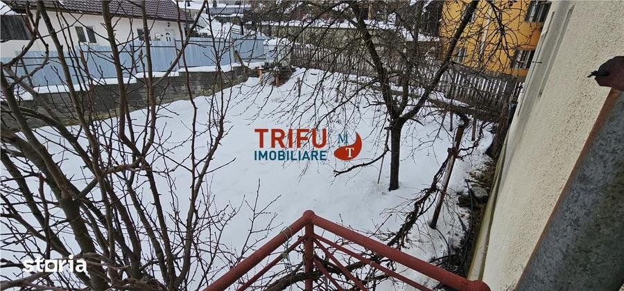 Casă cu 8 camere cu Teren 863 Mp în Meteș