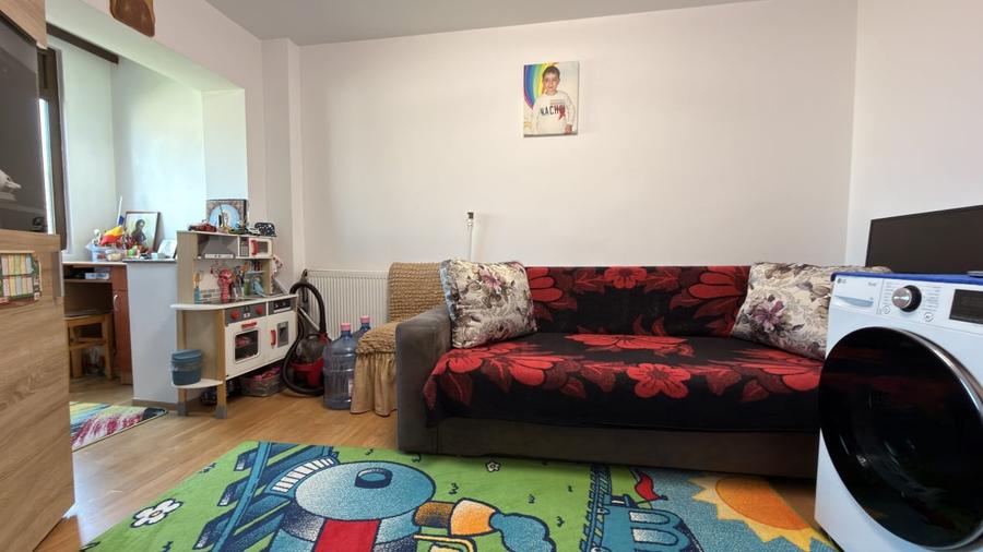 Apartament cu 2 camere decomandat, mobilat în Km 4-5