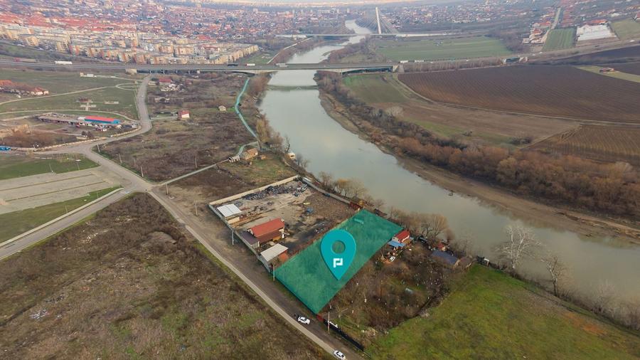 Teren Construcții intravilan de 2600 mp, în Malul Mureșului