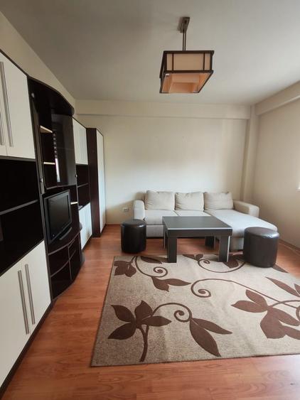 2 camere - zona hotel Diana - etaj 1/4 - mobilat si utilat - boxa si parcare - 1