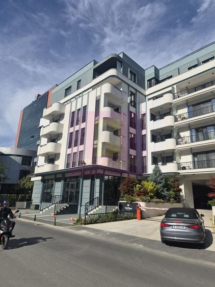 Spațiu comercial de închiriat în Pipera | 271 mp | 6 locuri de parcare - 1