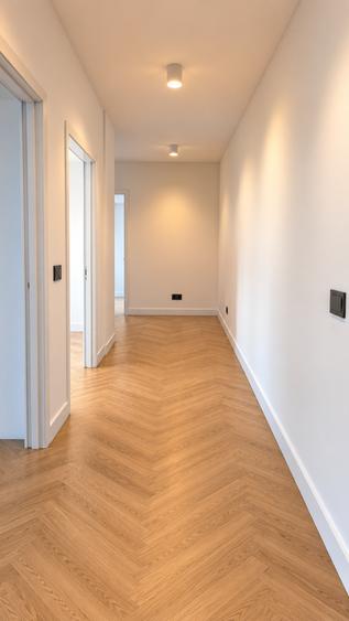 Apartament cu 4 camere decomandat în Mihai Bravu
