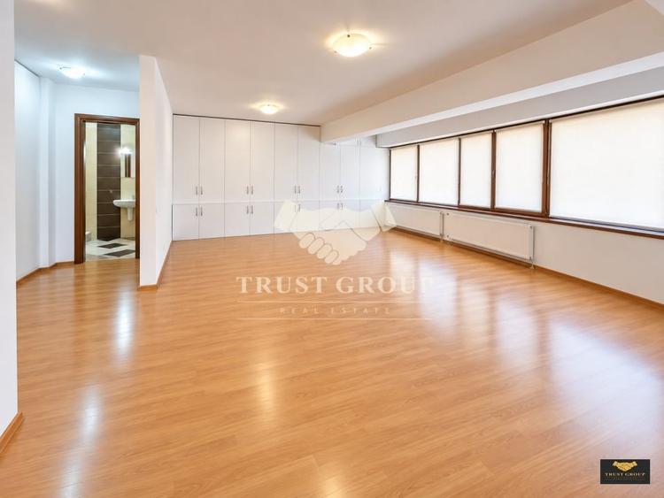 Apartament cu 3 camere decomandat în Cișmigiu