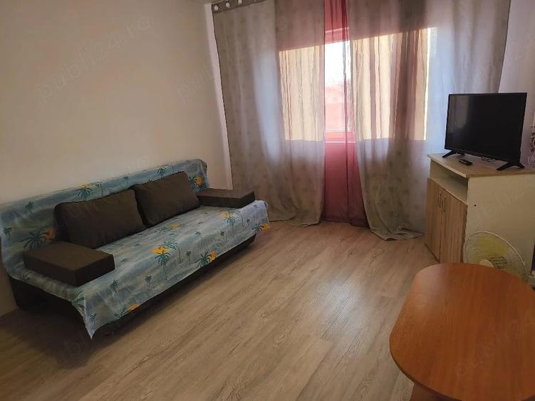 Garsonieră nedecomandată în Apărătorii Patriei