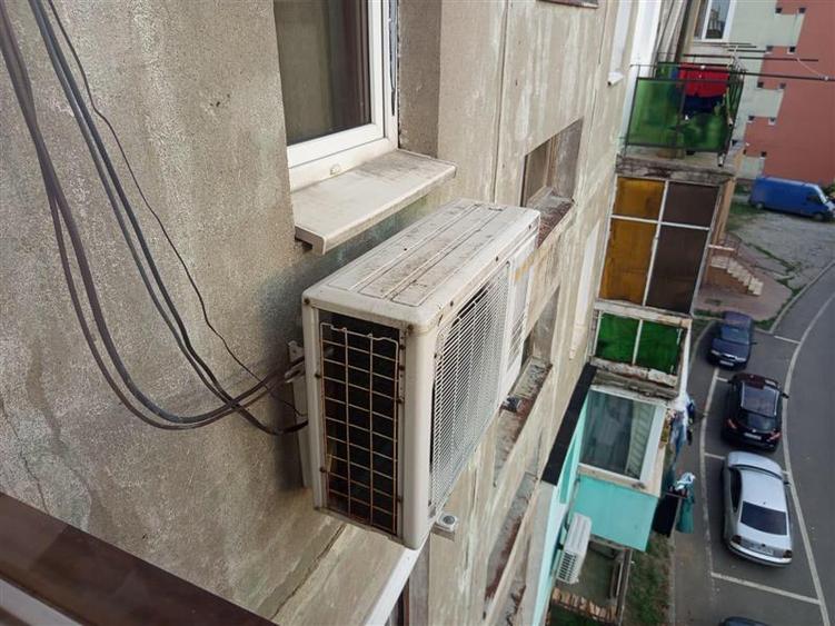 Apartament cu 2 camere nedecomandat, mobilat în Ultracentral