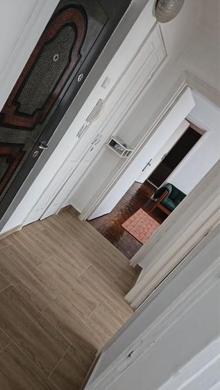 Apartament cu 3 camere decomandat în Sub Arini