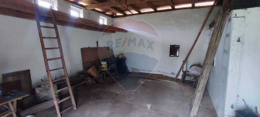 Casă cu 3 camere cu Teren 1361 Mp în Gârdani