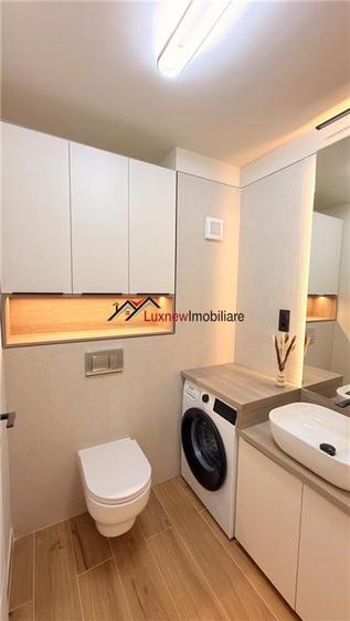 Apartament cu 3 camere semidecomandat, mobilat în Florești