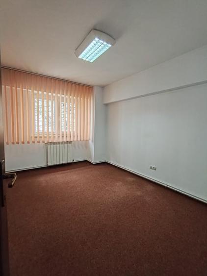 Apartament 3 camere | 75 mp | Zona Central – Vad comercial excelent - 3