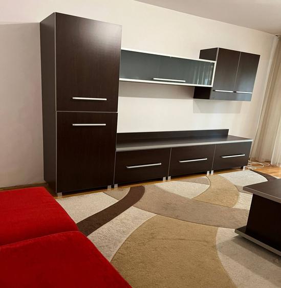 Apartament cu 3 camere decomandat în Mărăști