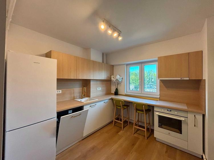 Apartament cu 2 camere decomandat în Prelungirea Ghencea
