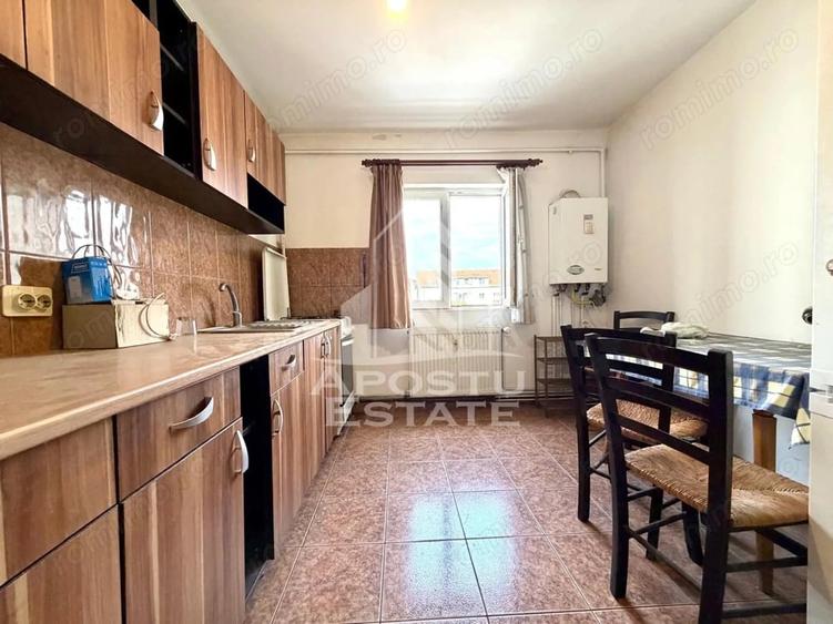 Apartament cu 2 camere semidecomandat în Girocului