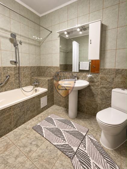 Casă individuală cu 5 camere cu Canalizare în Faleza Nord