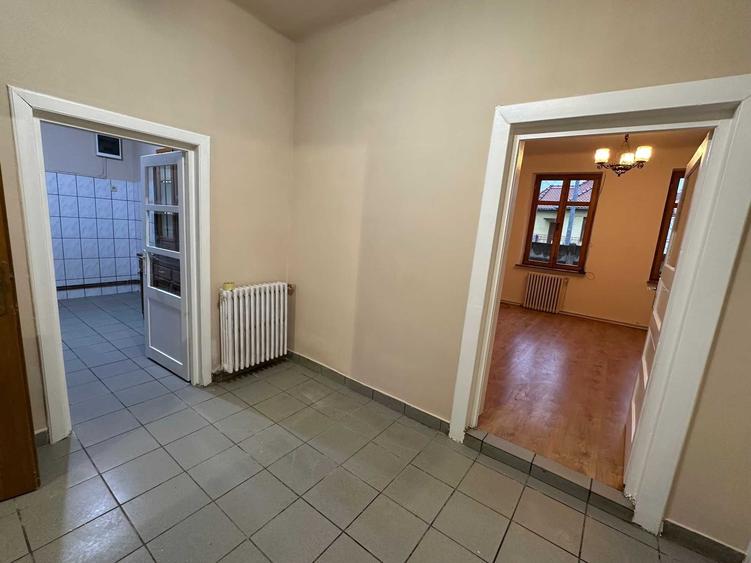 Casă cu 2 camere cu Teren 900 Mp în Cedonia