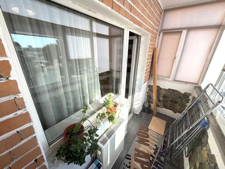 Apartament cu 2 camere decomandat în 1 Mai