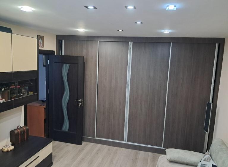Apartament cu 2 camere decomandat în Precista