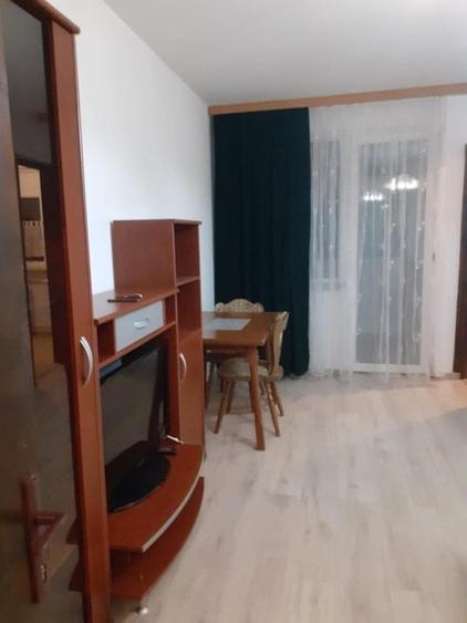 Garsonieră decomandată, mobilată în Iancului