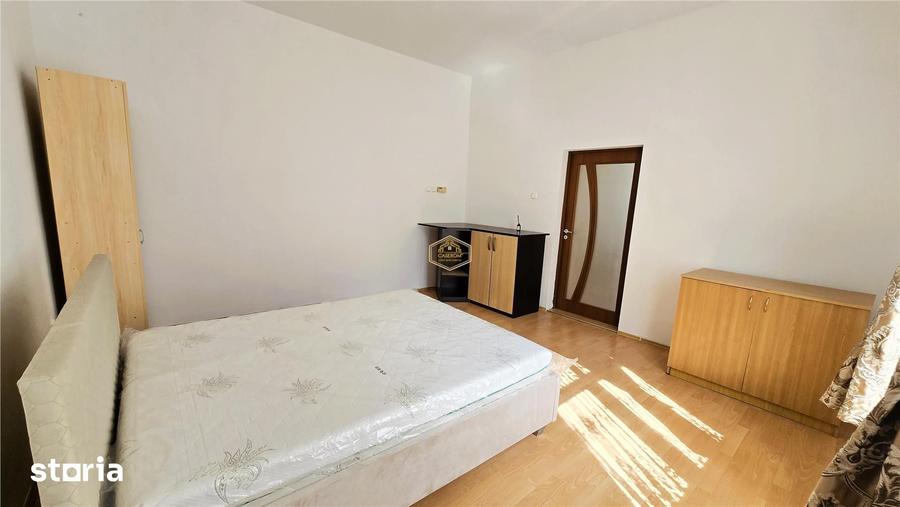 Casă cu 5 camere cu Teren 295 Mp în Central