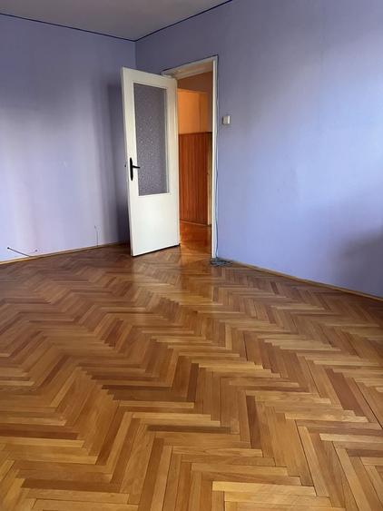 Apartament cu 3 camere decomandat în Rogerius