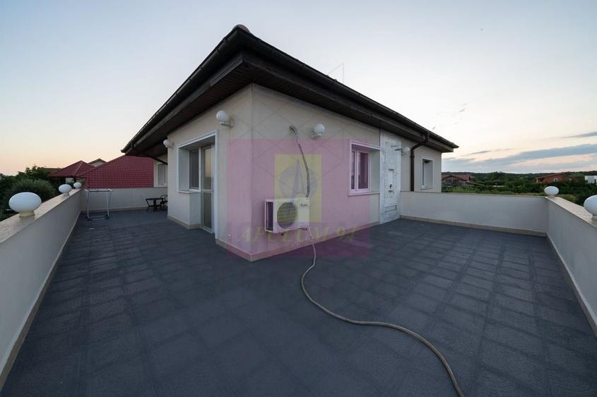 Casă cu 4 camere cu Teren 510 Mp în Săftica