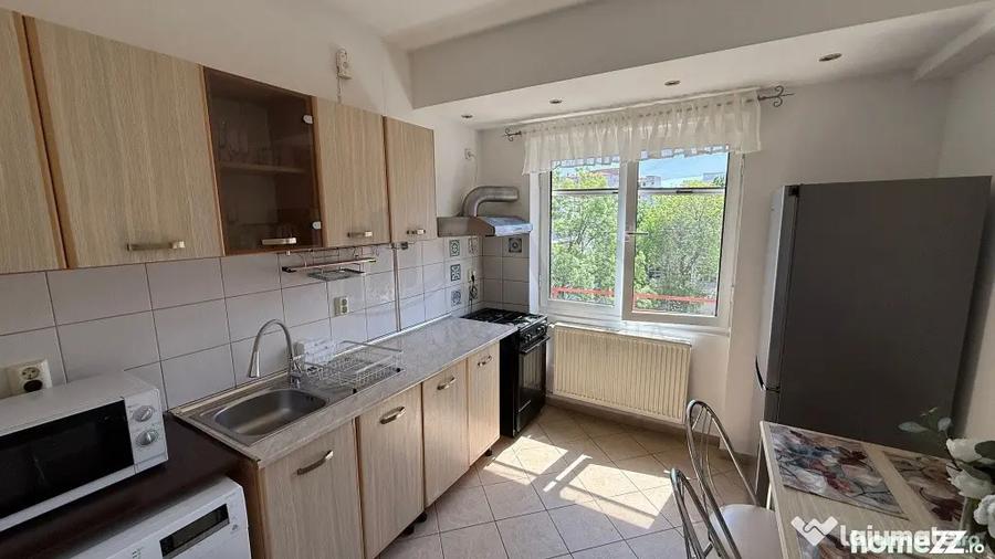 Apartament cu 2 camere decomandat, mobilat în Amzei