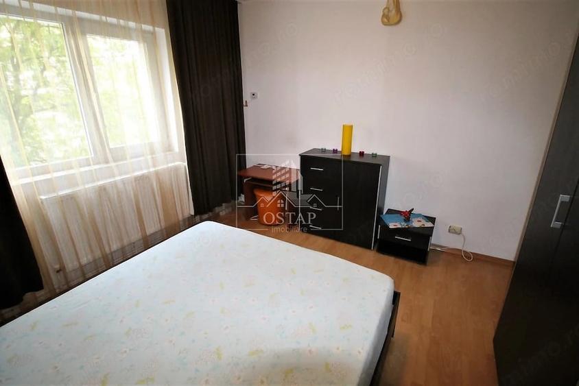 Apartament cu 3 camere decomandat în Central