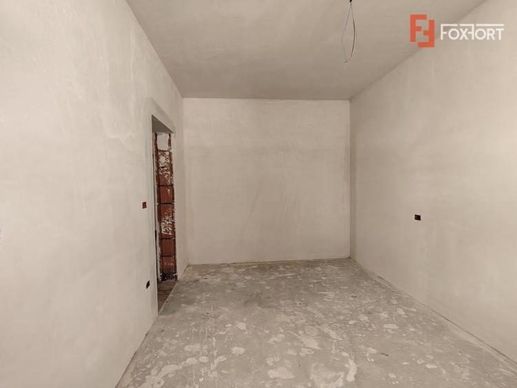 Apartament cu 2 camere decomandat în Giroc