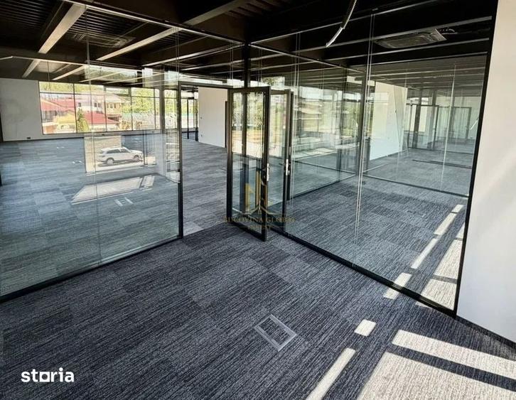 Spațiu comercial, de 1,400 mp, în Central