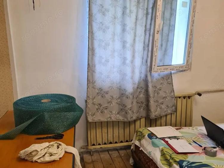 Apartament cu 4 camere decomandat în Pipera
