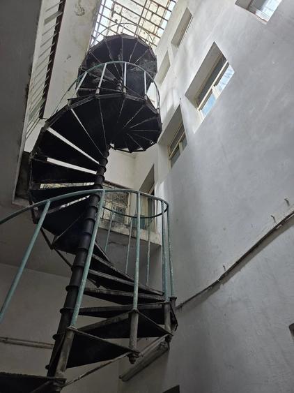 Spațiu comercial, de 1,513 mp, în Sud