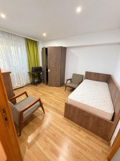 Apartament cu 3 camere decomandat în Dacia