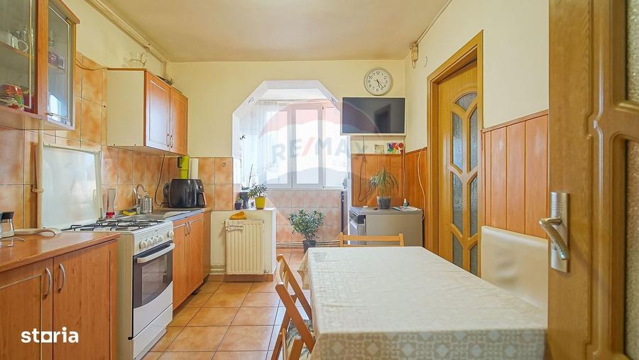 Apartament cu 3 camere în Sânpetru