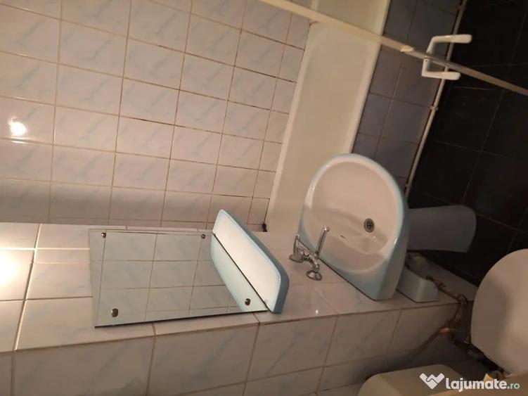 Apartament cu 2 camere decomandat în Piața Nouă