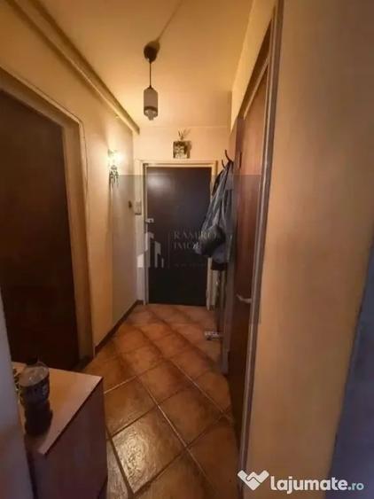 Apartament cu 2 camere semidecomandat în Alexandru Obregia