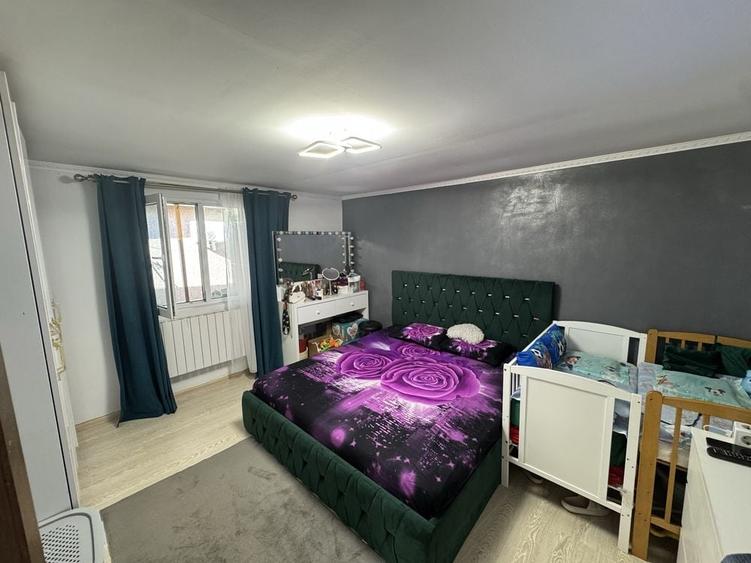 Casă cu 3 camere cu Teren 300 Mp în Central