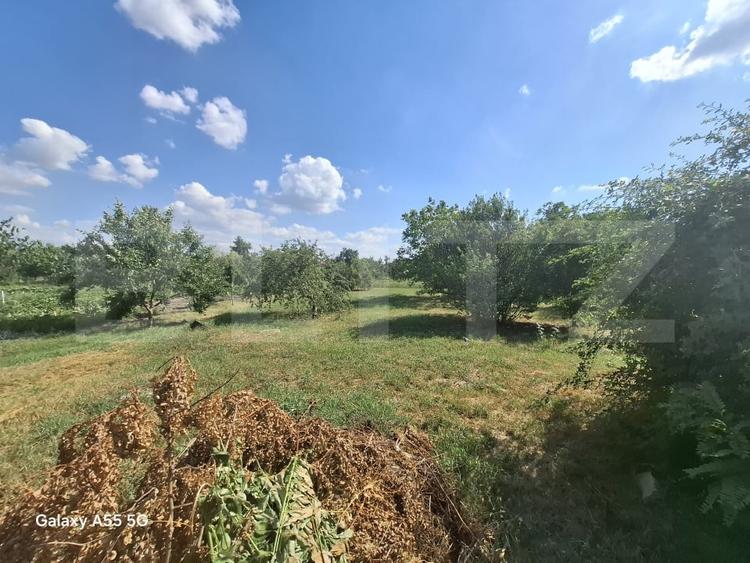 Casă individuală cu 3 camere cu Canalizare în Lazuri