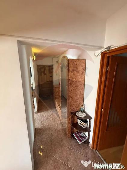 DE INCHIRIAT Apartament 2 camere cu garaj zona Europa - Baia Mare (Maramures) - 2
